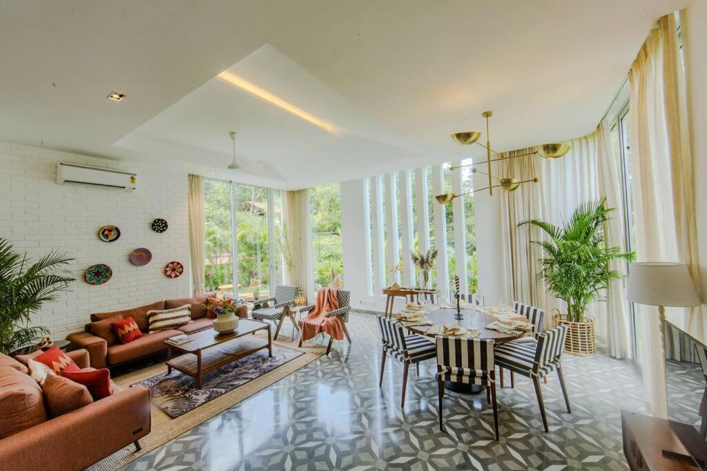 Presidential Luxury Villa Anjuna With Pvt Pool & Bathtub, Most Prime Location Exterior photo